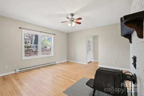 2 Worley Place Asheville NC 28806