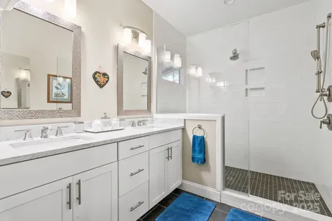 31 Elkmont Drive Asheville NC 28804