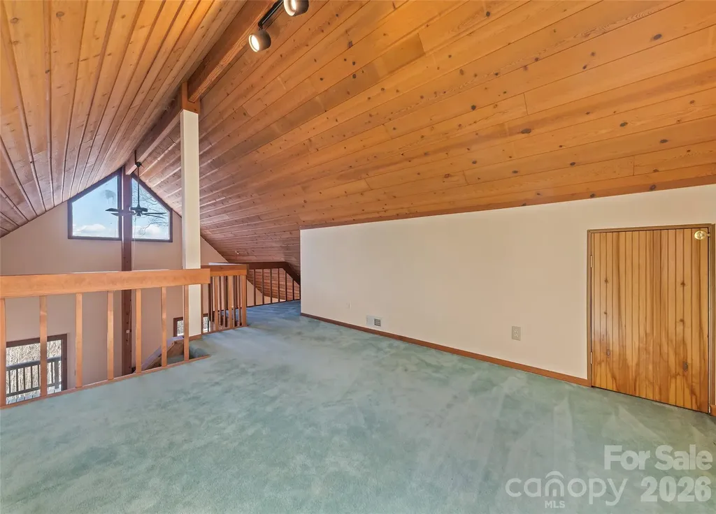1350 Davis Mountain Road Hendersonville NC 28739