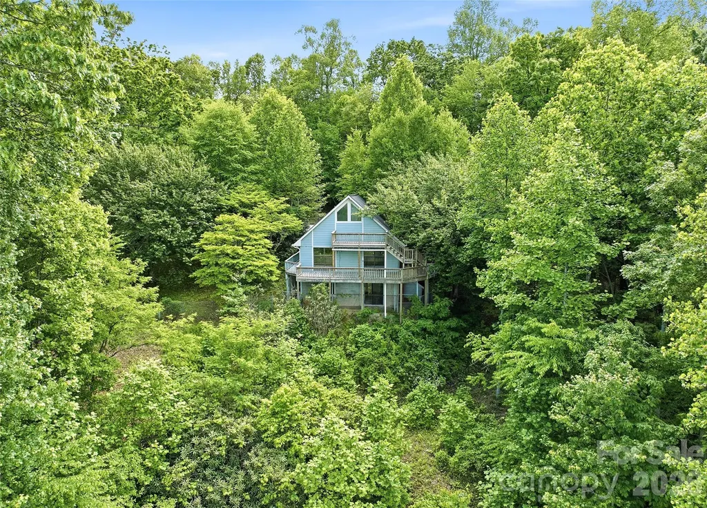 1350 Davis Mountain Road Hendersonville NC 28739