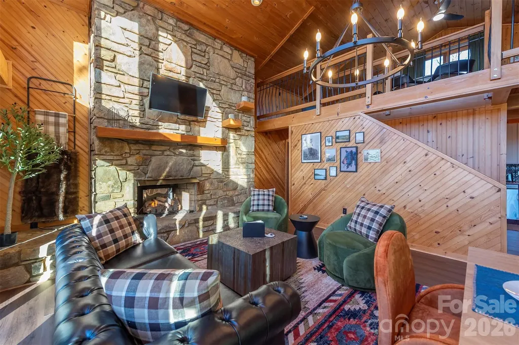 2338 El Miner Drive Mars Hill NC 28754
