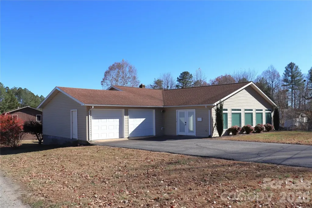 3041 Heffner Place Hudson NC 28638