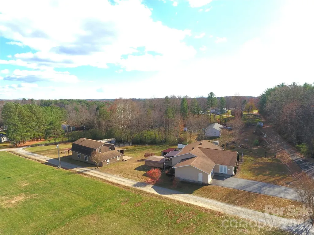 3041 Heffner Place Hudson NC 28638