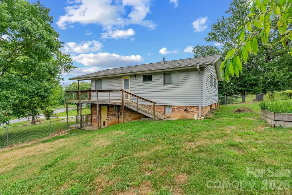 18 Briar Fork Way Fletcher NC 28732