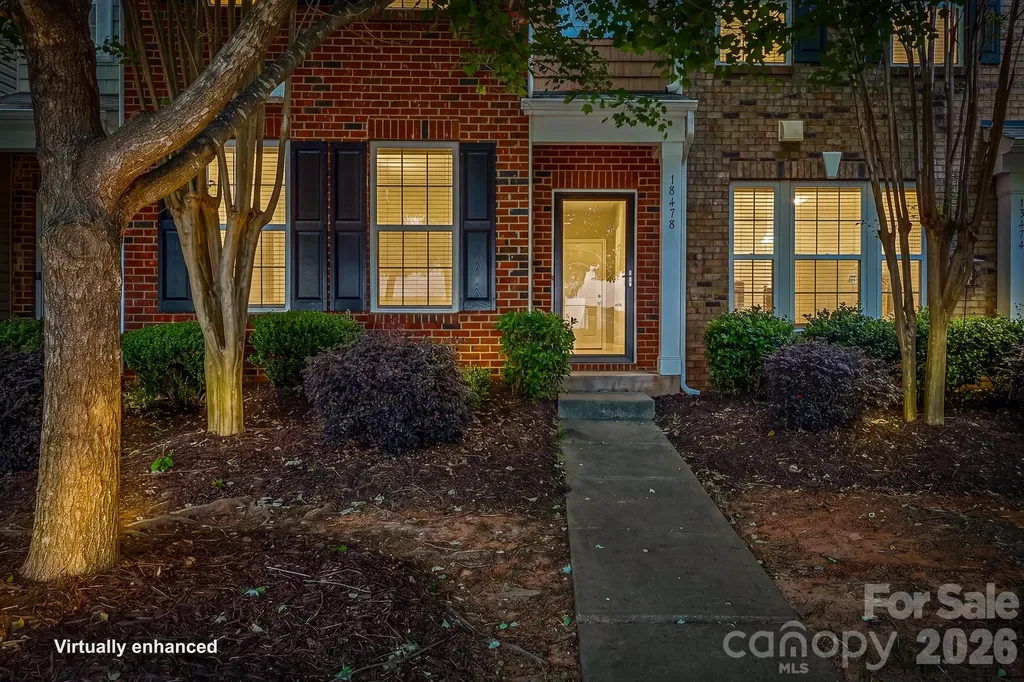 18478 W Catawba Avenue Cornelius NC 28031