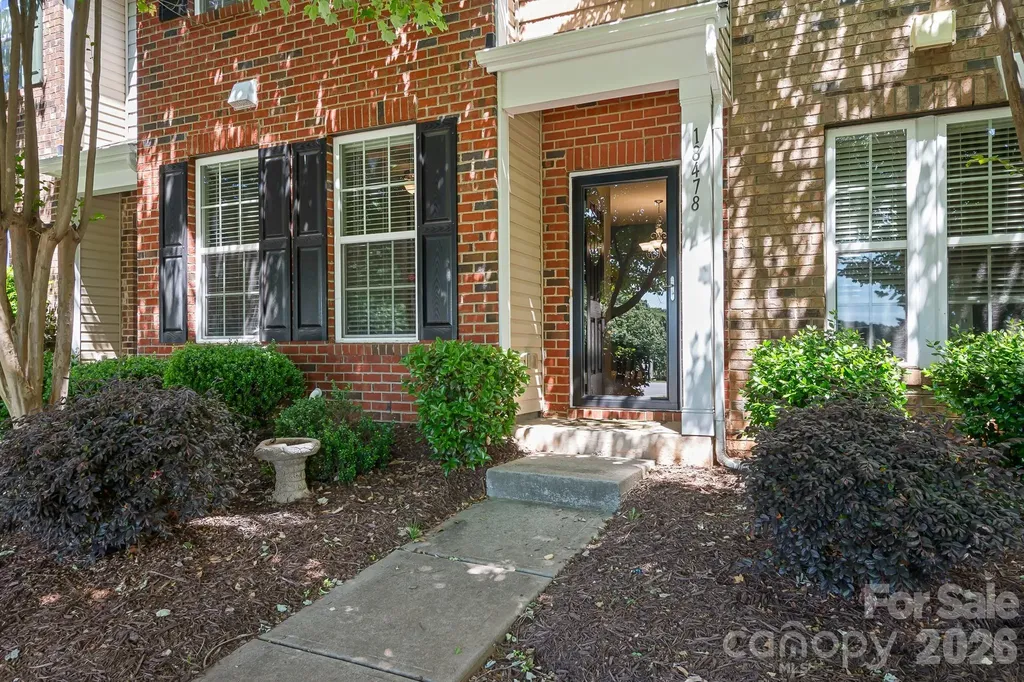 18478 W Catawba Avenue Cornelius NC 28031