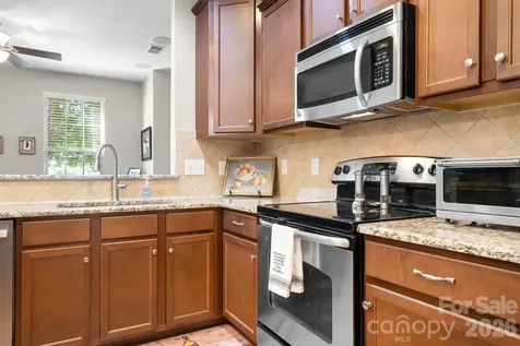 18478 W Catawba Avenue Cornelius NC 28031