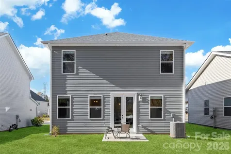 145 Baucom Street Charlotte NC 28216