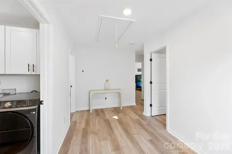 145 Baucom Street Charlotte NC 28216