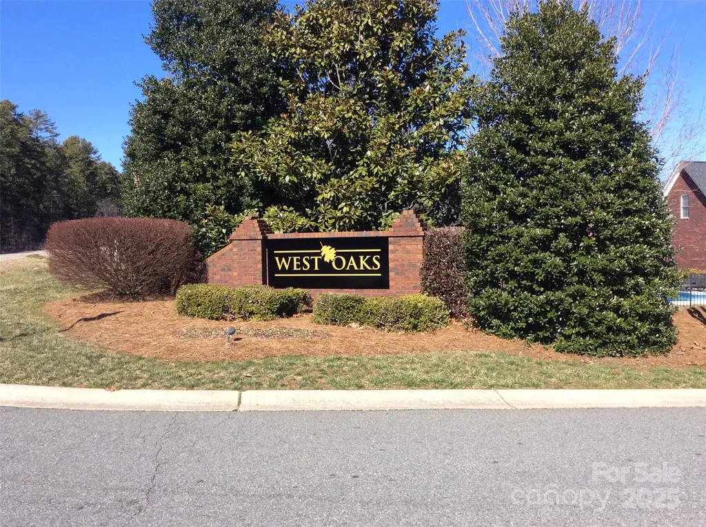 5444 S Oakmont Street Kannapolis NC 28081