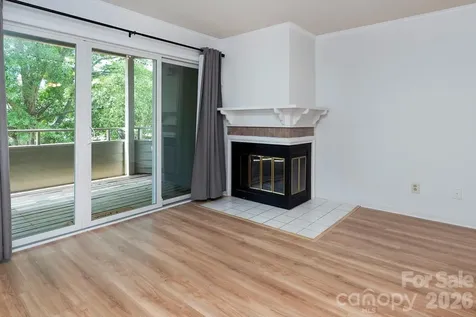 2536 Stradbrook Drive Charlotte NC 28210