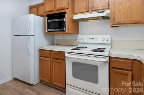 2536 Stradbrook Drive Charlotte NC 28210