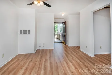 2536 Stradbrook Drive Charlotte NC 28210