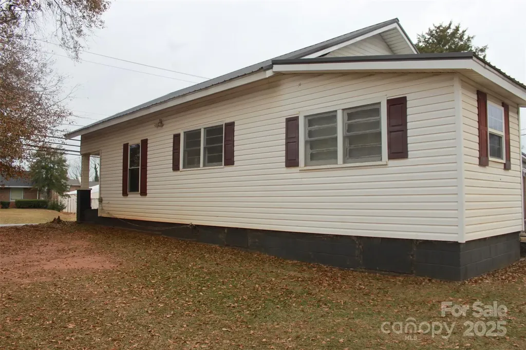 124 Eastside Drive Forest City NC 28043