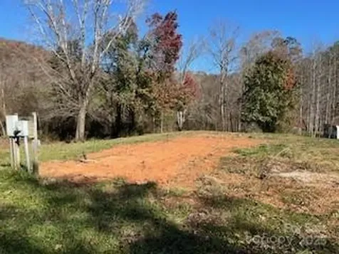418 Owl Hollow Road Marion NC 28752