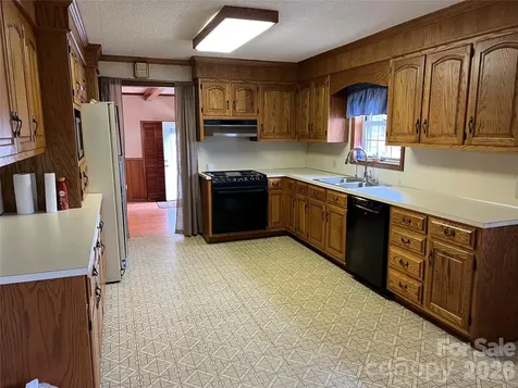 6780 Nc Hwy 24/27 Highway E Midland NC 28107
