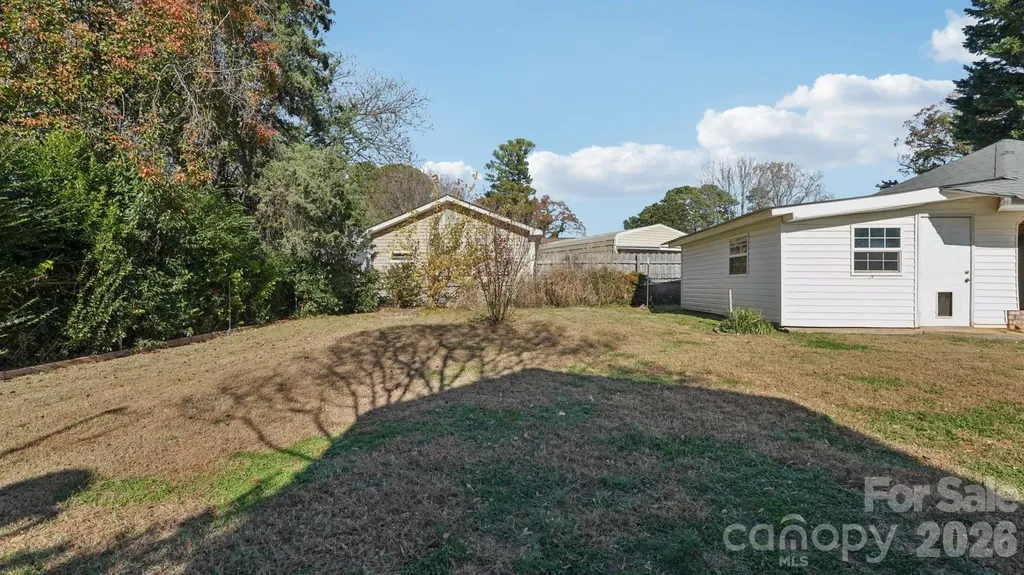552 Hyde Park Drive NE Concord NC 28025
