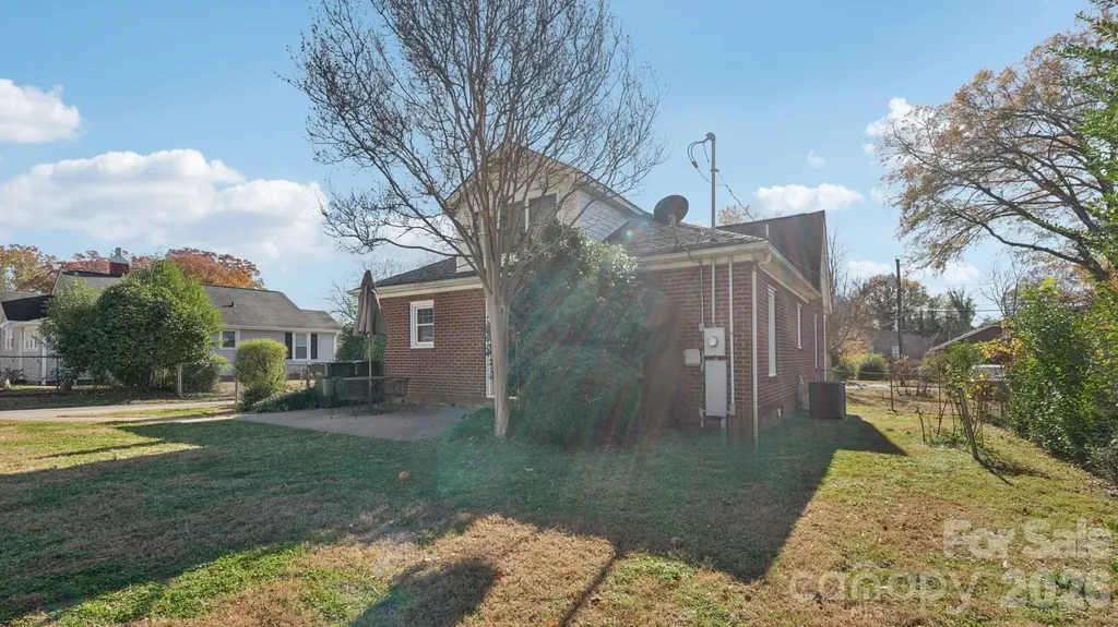 552 Hyde Park Drive NE Concord NC 28025
