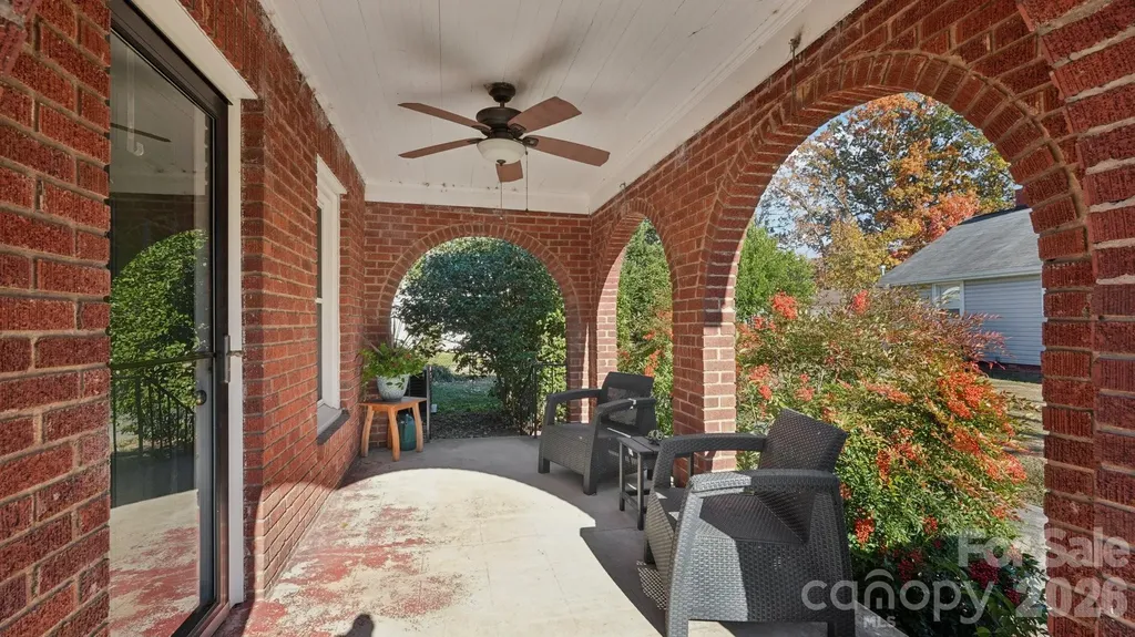 552 Hyde Park Drive NE Concord NC 28025