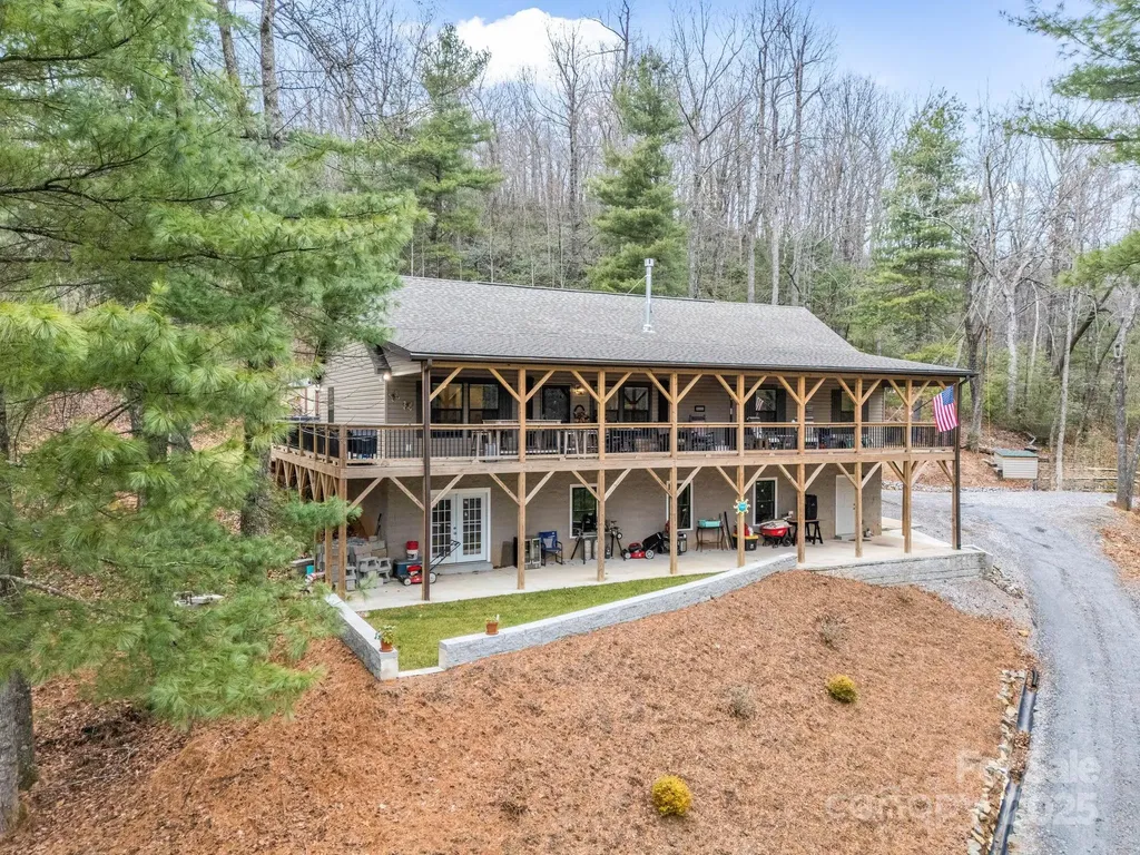 48 Rainbow Lake Circle Black Mountain NC 28711