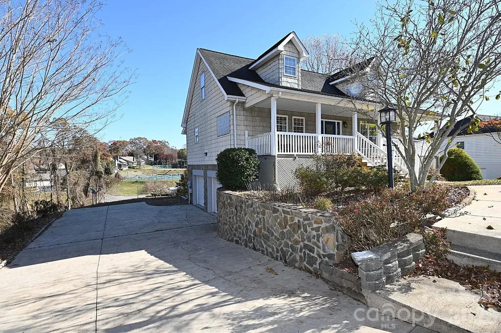 518 30th Avenue Circle NE Hickory NC 28601
