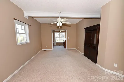 518 30th Avenue Circle NE Hickory NC 28601