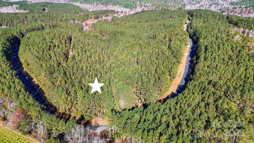 132 Whispering Pines Lane Mooresboro NC 28114