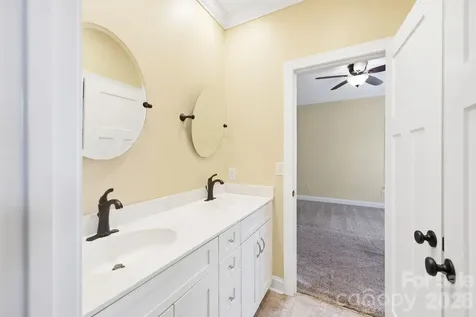 476 Ijames Church Road Mocksville NC 27028