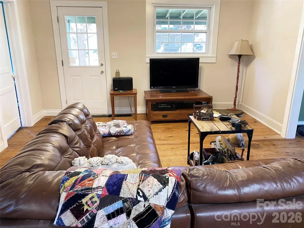 24 Ridge Avenue Asheville NC 28803