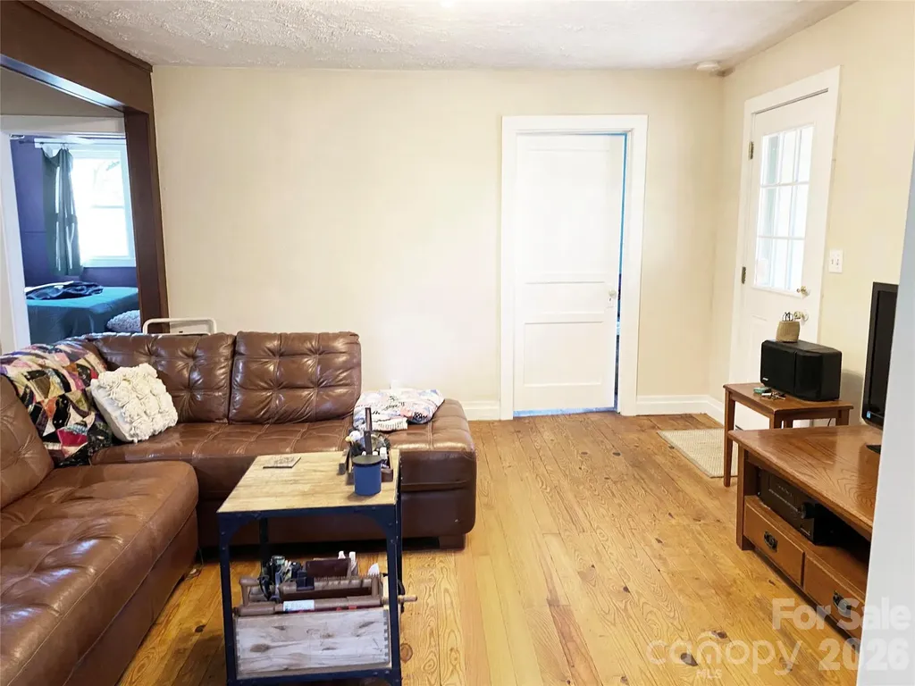 24 Ridge Avenue Asheville NC 28803
