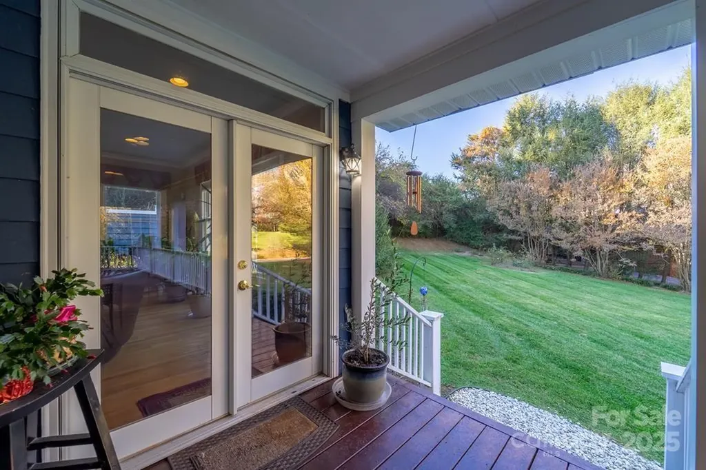 180 Paw Paw Cove Sylva NC 28779