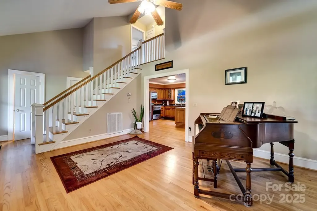 180 Paw Paw Cove Sylva NC 28779