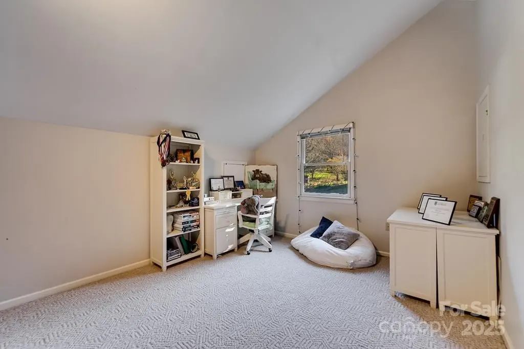 180 Paw Paw Cove Sylva NC 28779
