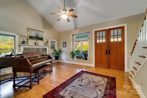180 Paw Paw Cove Sylva NC 28779