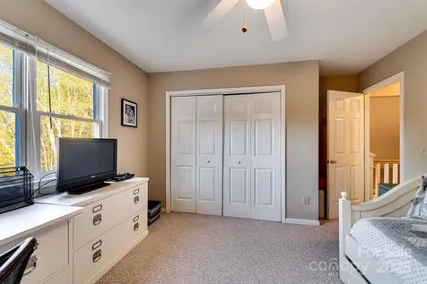 180 Paw Paw Cove Sylva NC 28779