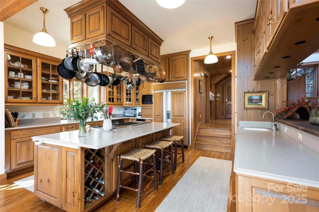132 Red Bird Circle Lake Toxaway NC 28747