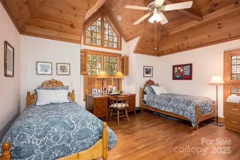 132 Red Bird Circle Lake Toxaway NC 28747