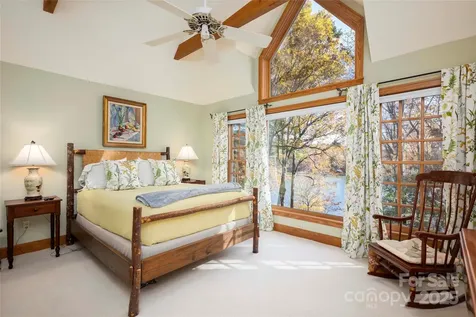 132 Red Bird Circle Lake Toxaway NC 28747
