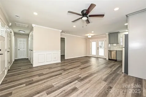 3133 Amay James Avenue Charlotte NC 28208