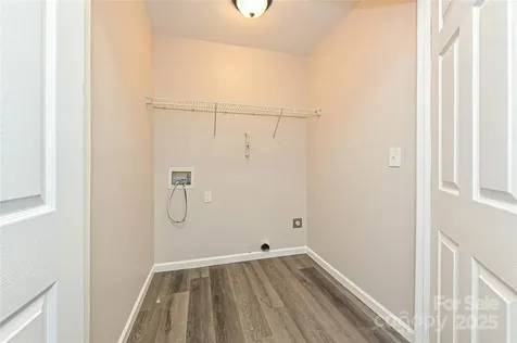 3133 Amay James Avenue Charlotte NC 28208