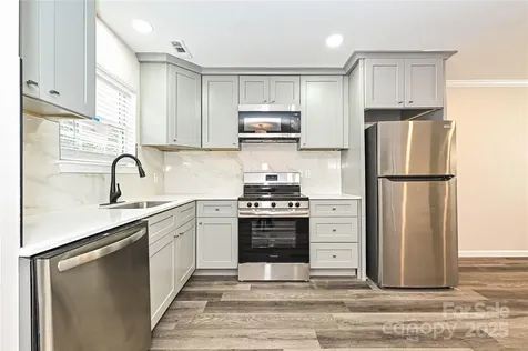 3133 Amay James Avenue Charlotte NC 28208