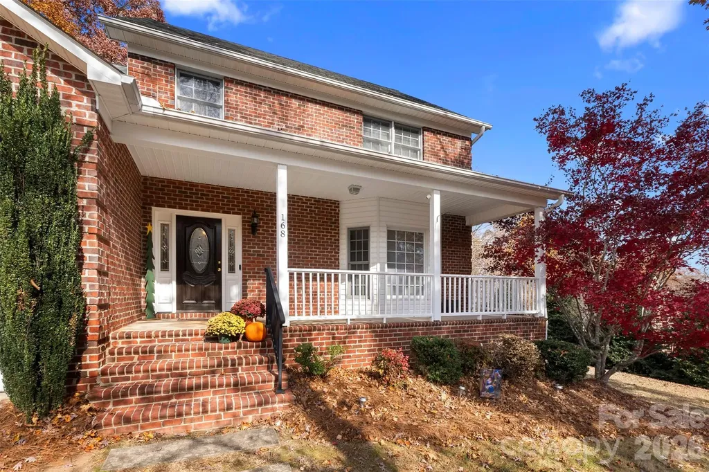 168 Game Trail Thomasville NC 27360