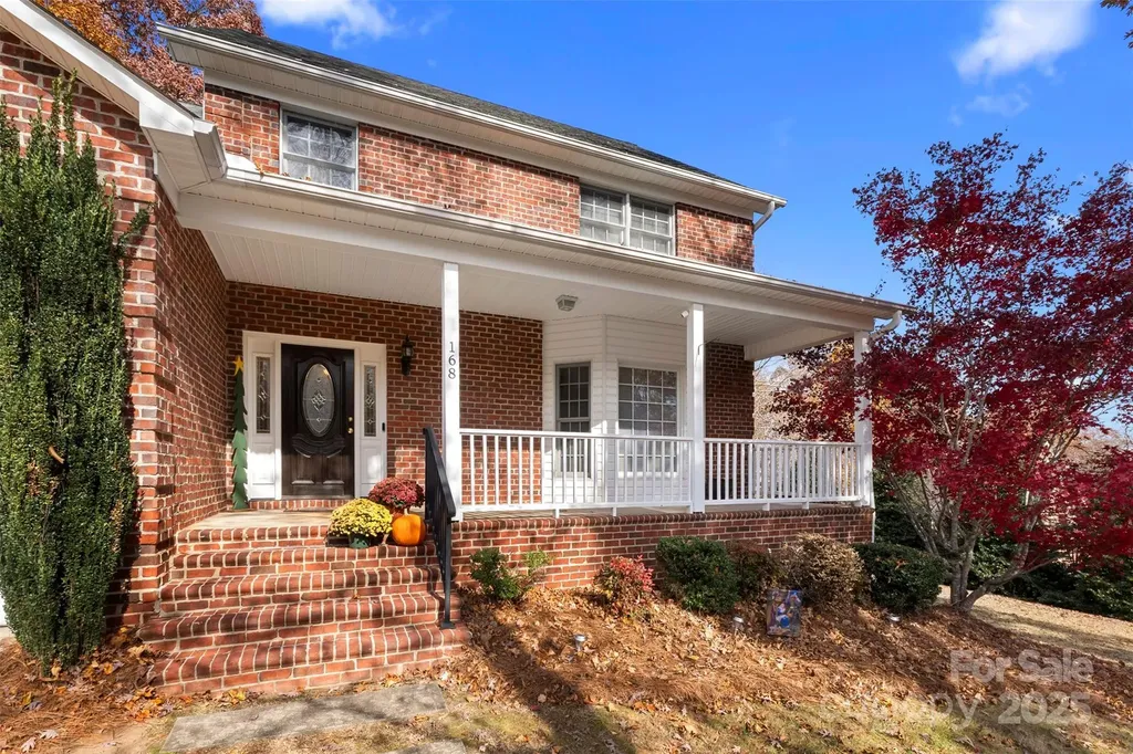 168 Game Trail Thomasville NC 27360