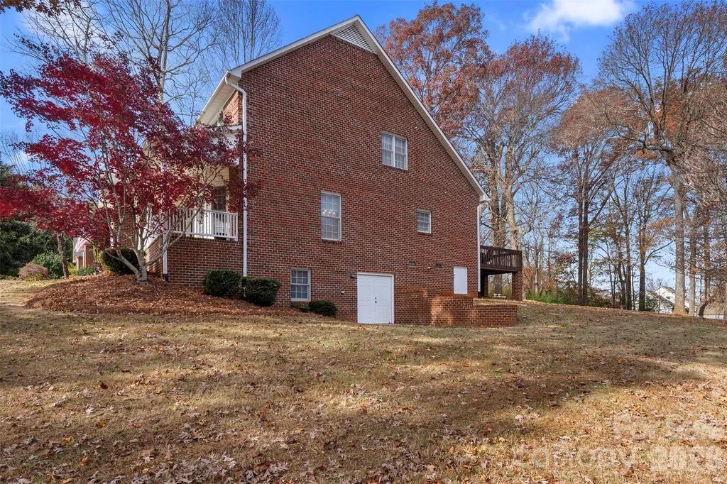 168 Game Trail Thomasville NC 27360