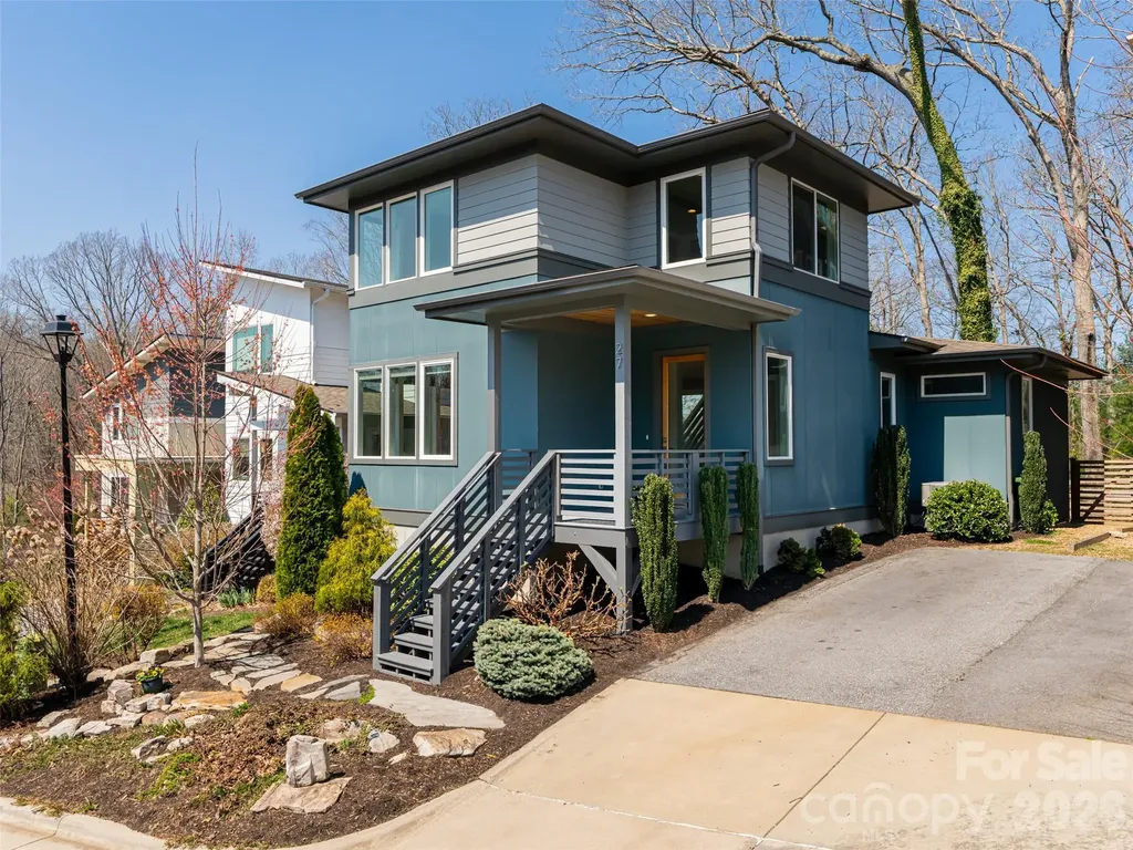 Asheville NC, 27 Mauricet Lane