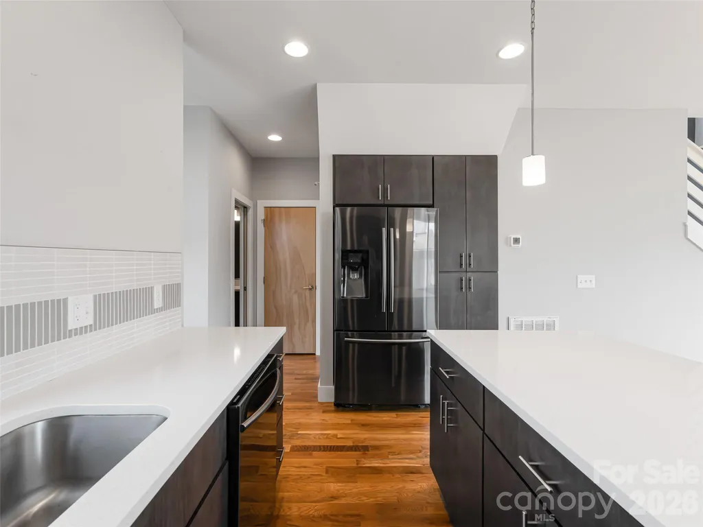 27 Mauricet Lane Asheville NC 28806
