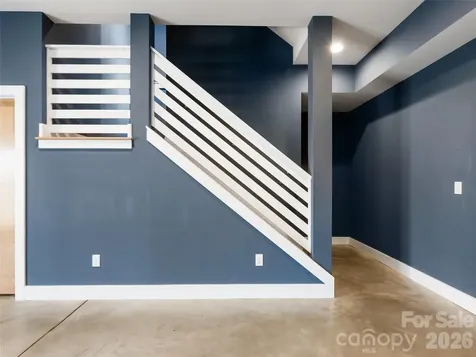 27 Mauricet Lane Asheville NC 28806