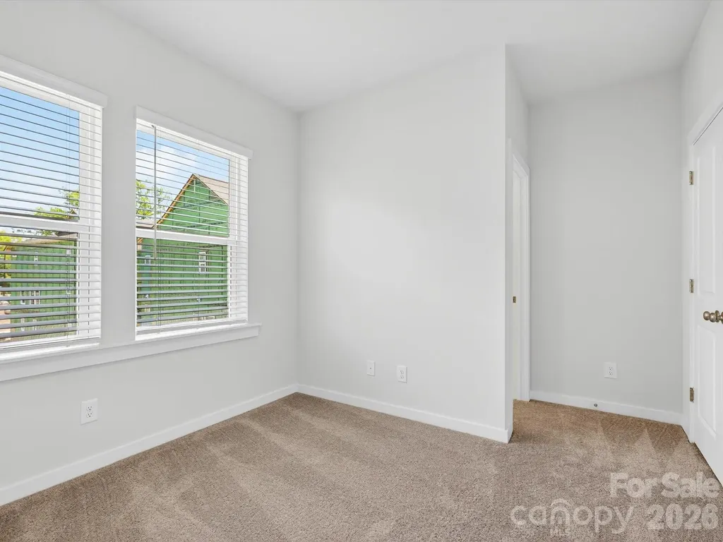 1526 Lithium Lane Charlotte NC 28211