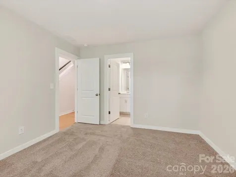 1526 Lithium Lane Charlotte NC 28211
