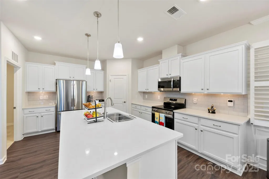 129 Picasso Trail Mount Holly NC 28120